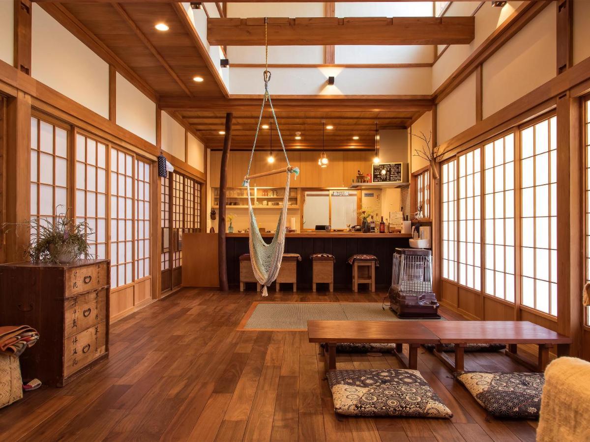 Guest House Takazuri-Kita Nanto Exteriör bild